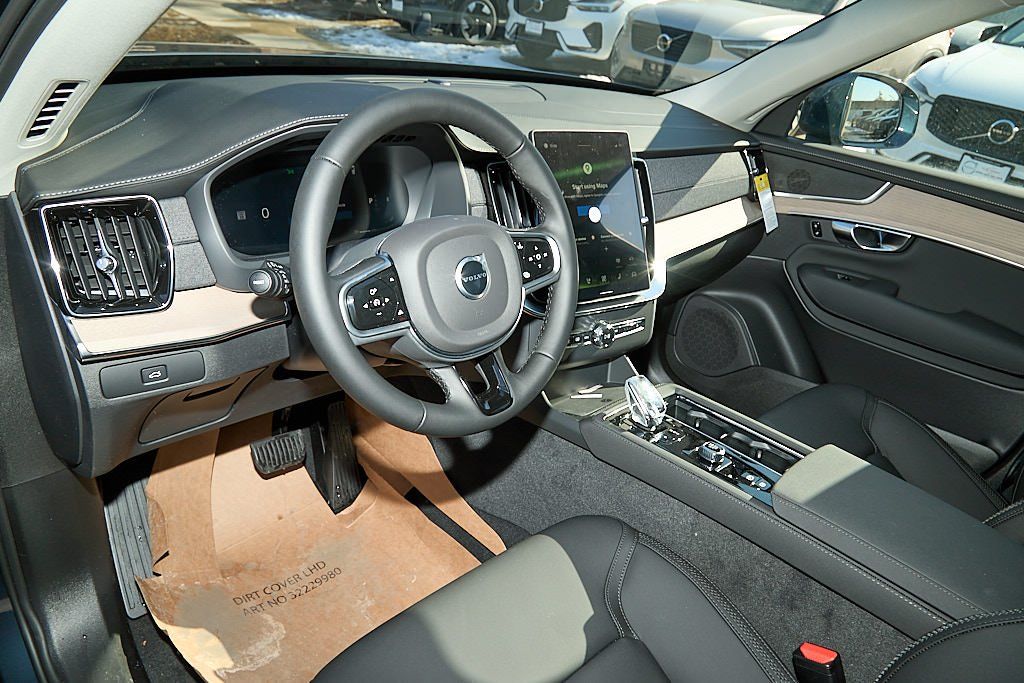 2026 VOLVO XC90 - Image 11