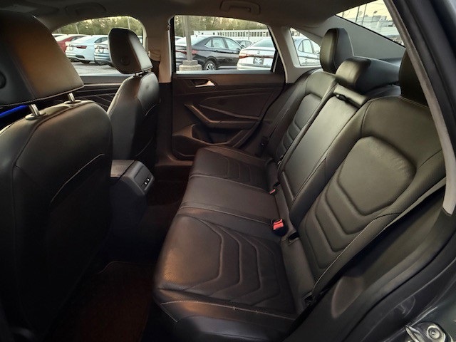 2023 Volkswagen Jetta 1.5T SEL photo 15