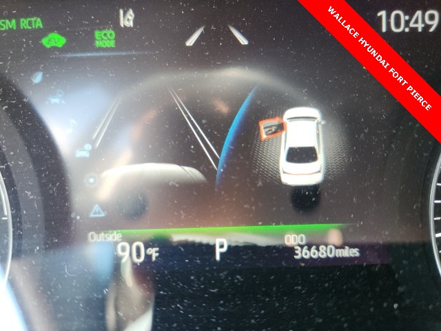 2022 Toyota Avalon Hybrid XSE photo 3