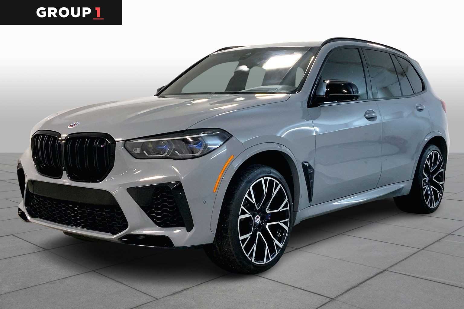 2023 BMW X5 M Base's photo