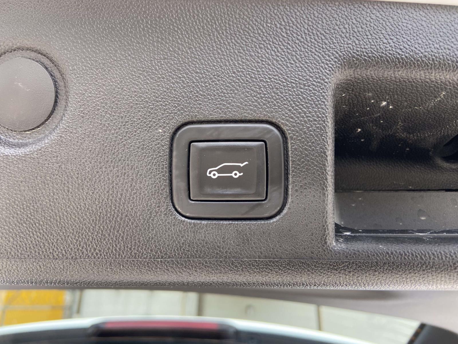 2022 Chevrolet Equinox LT photo 3