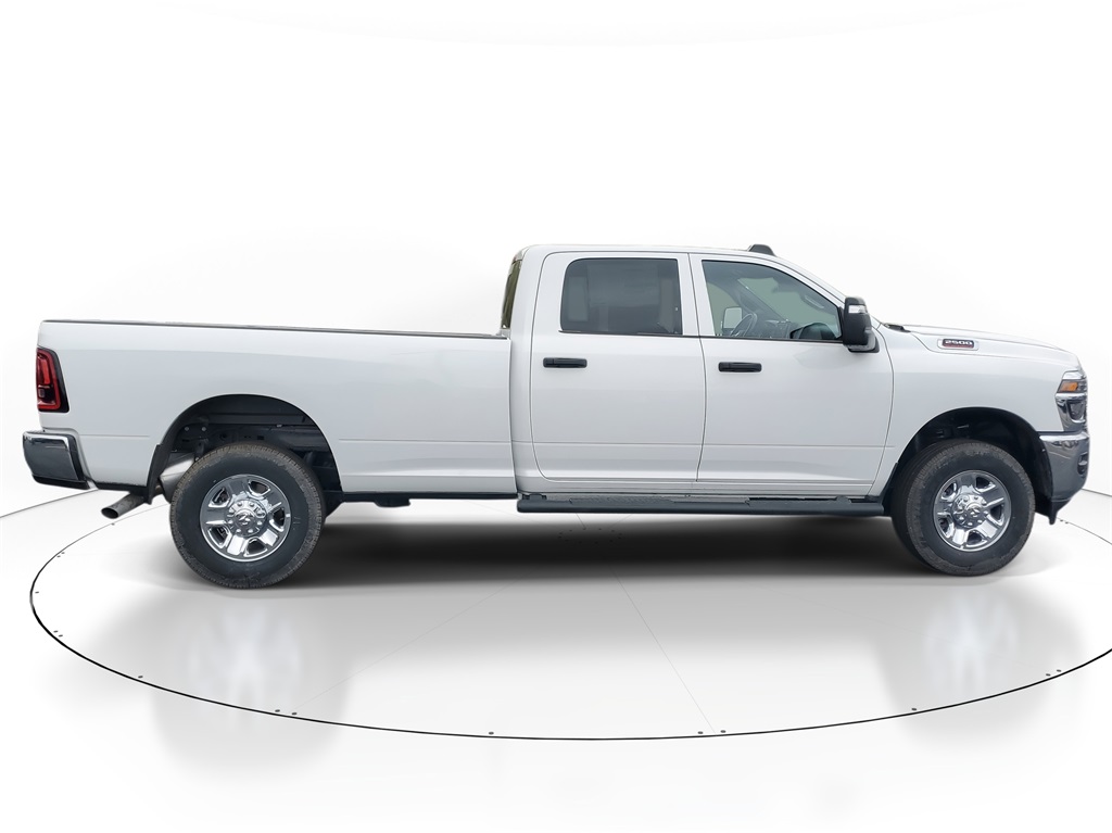 2026 Ram 2500 Tradesman photo 4