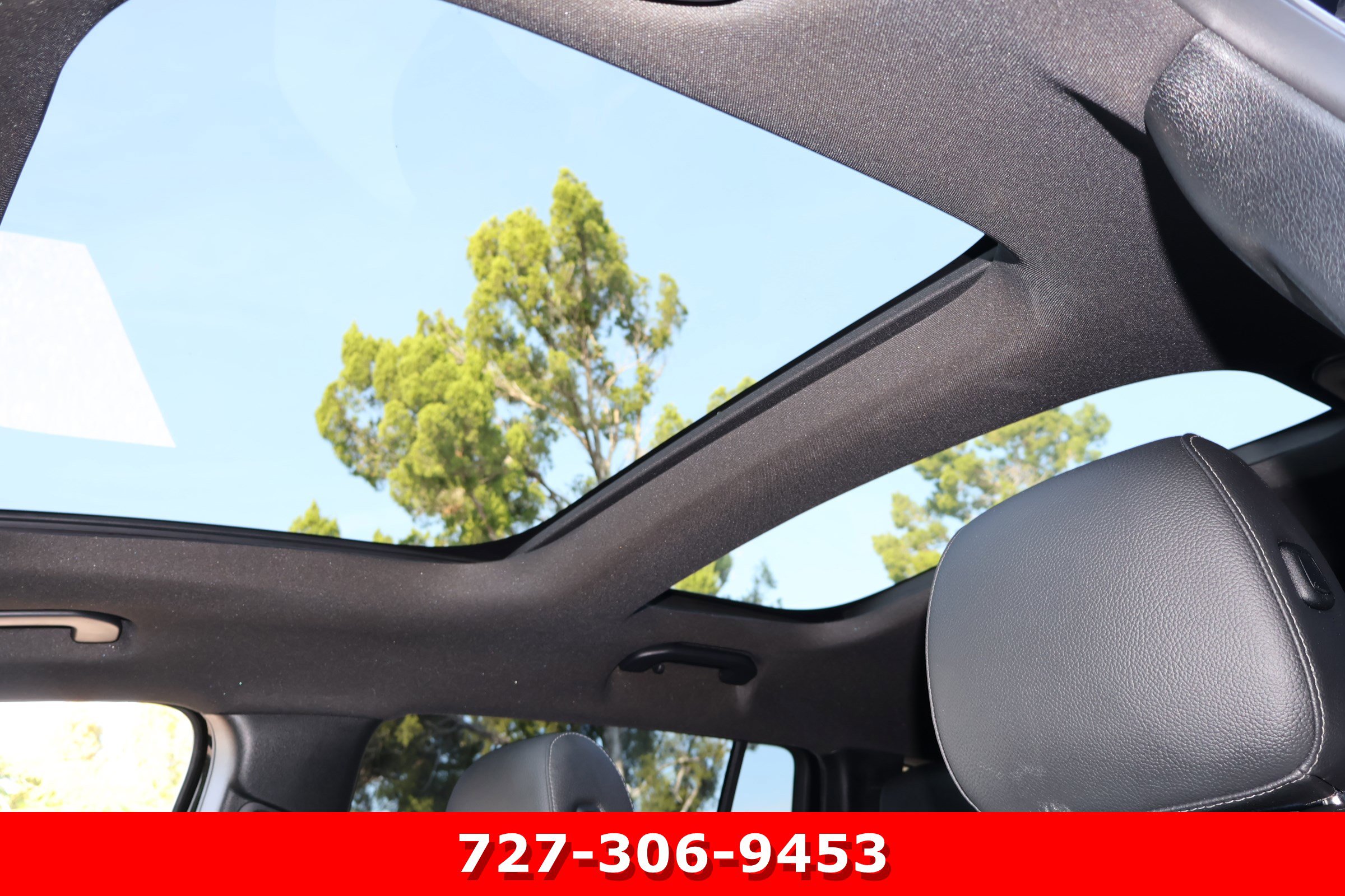 2023 Mercedes Benz GLB 250 photo 4