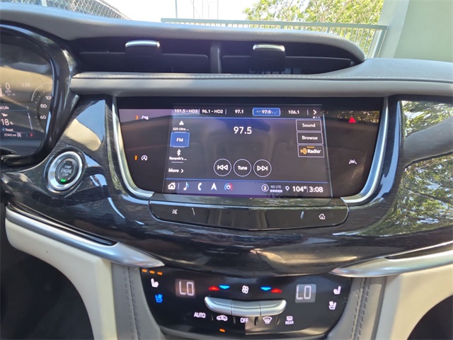 2024 Cadillac XT6 Premium Luxury photo 16