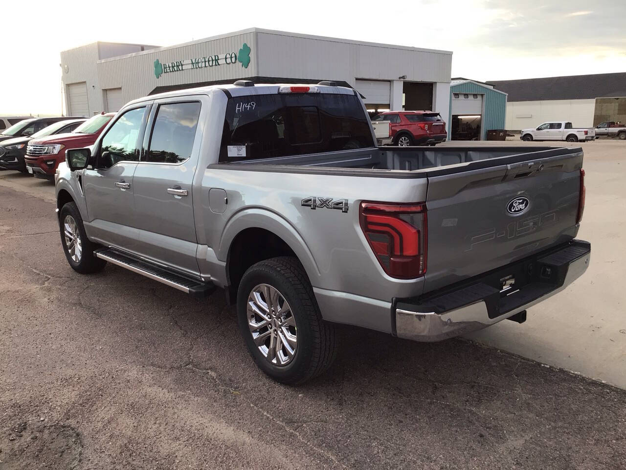 2025 Ford F-150 Lariat photo 5