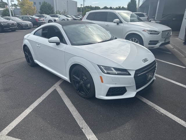 2022 Audi TT 2.0T Quattro photo 2