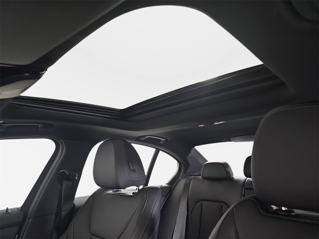 2025 Bmw 330i xDrive photo 30