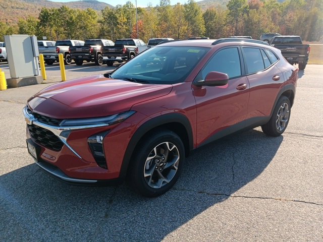 2026 Chevrolet Trax LT photo 3
