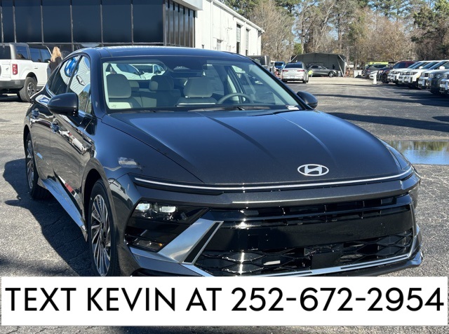 2026 Hyundai Sonata Hybrid SEL's photo