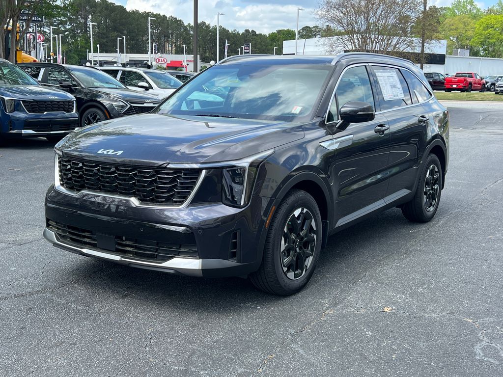 2025 Kia Sorento S photo 3