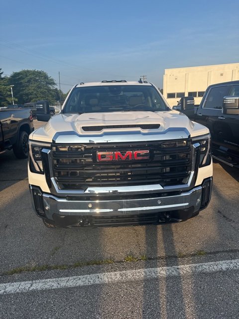 2025 Gmc Sierra 3500 Pro photo 2