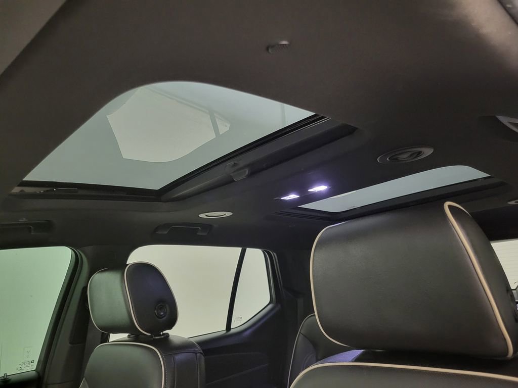 2022 Chevrolet Traverse Premier photo 12