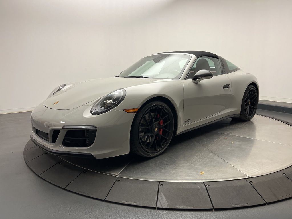 2019 Porsche 911 GTS's photo