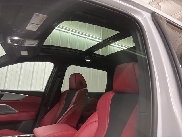 2025 Acura MDX SH-AWD A-Spec photo 8