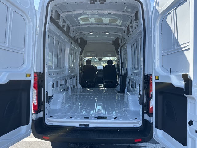 2025 Ford Transit Cargo Van photo 4