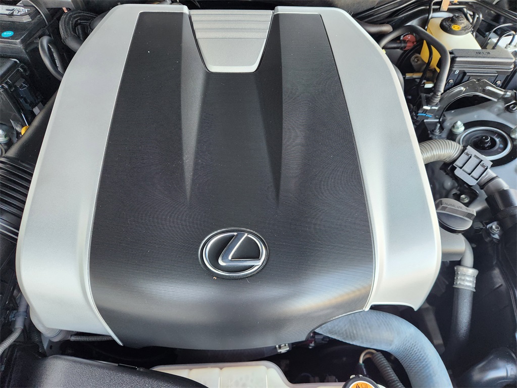 2021 Lexus IS 350 F SPORT photo 26