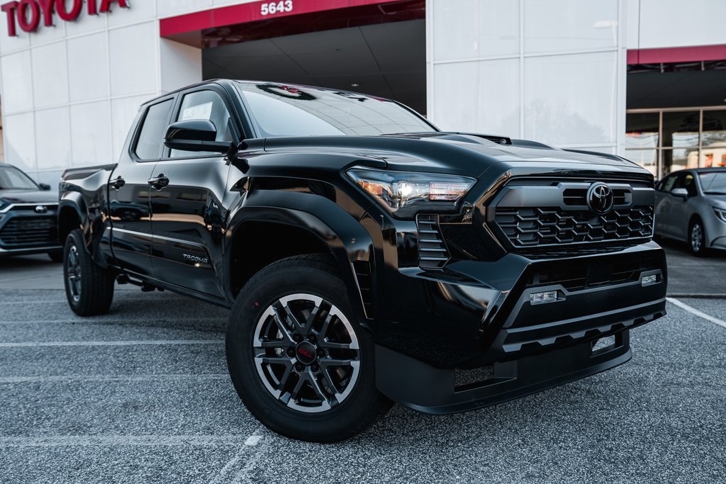 2026 Toyota Tacoma TRD Sport's photo