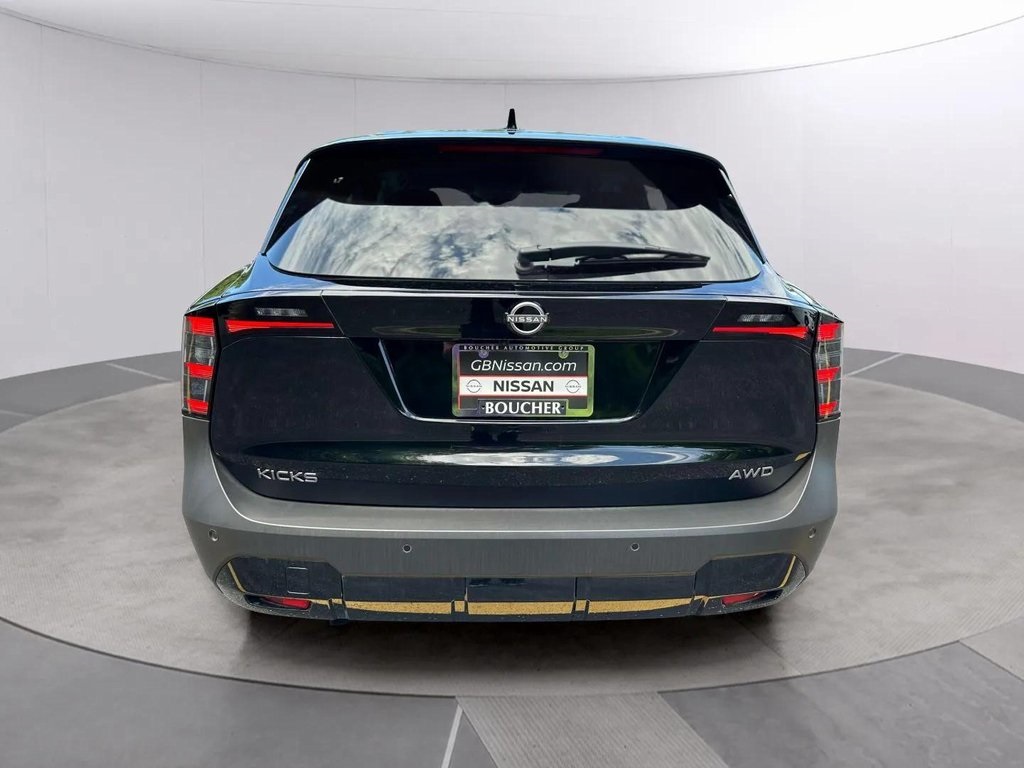 2025 Nissan Kicks SV photo 4