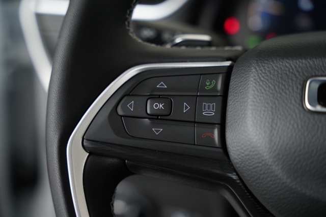 2025 Jeep Grand Cherokee Altitude X photo 4