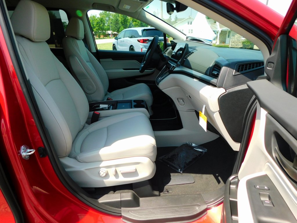 2025 Honda Odyssey EX-L photo 17