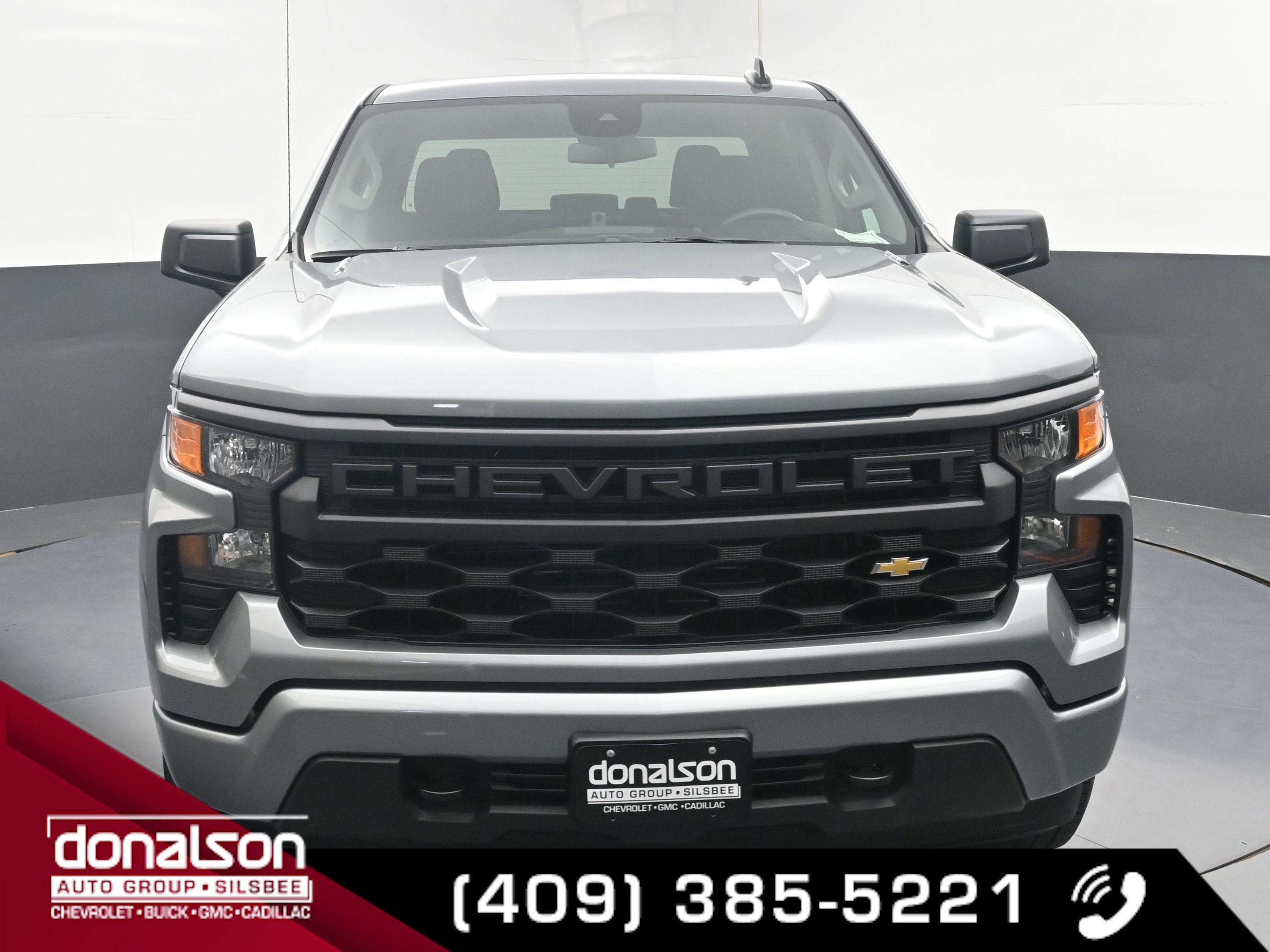 2026 Chevrolet Silverado Custom photo 2