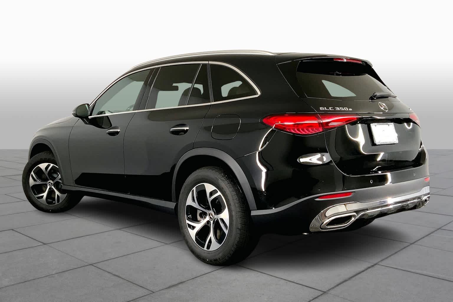 2025 Mercedes Benz GLC 350e 4MATIC photo 4