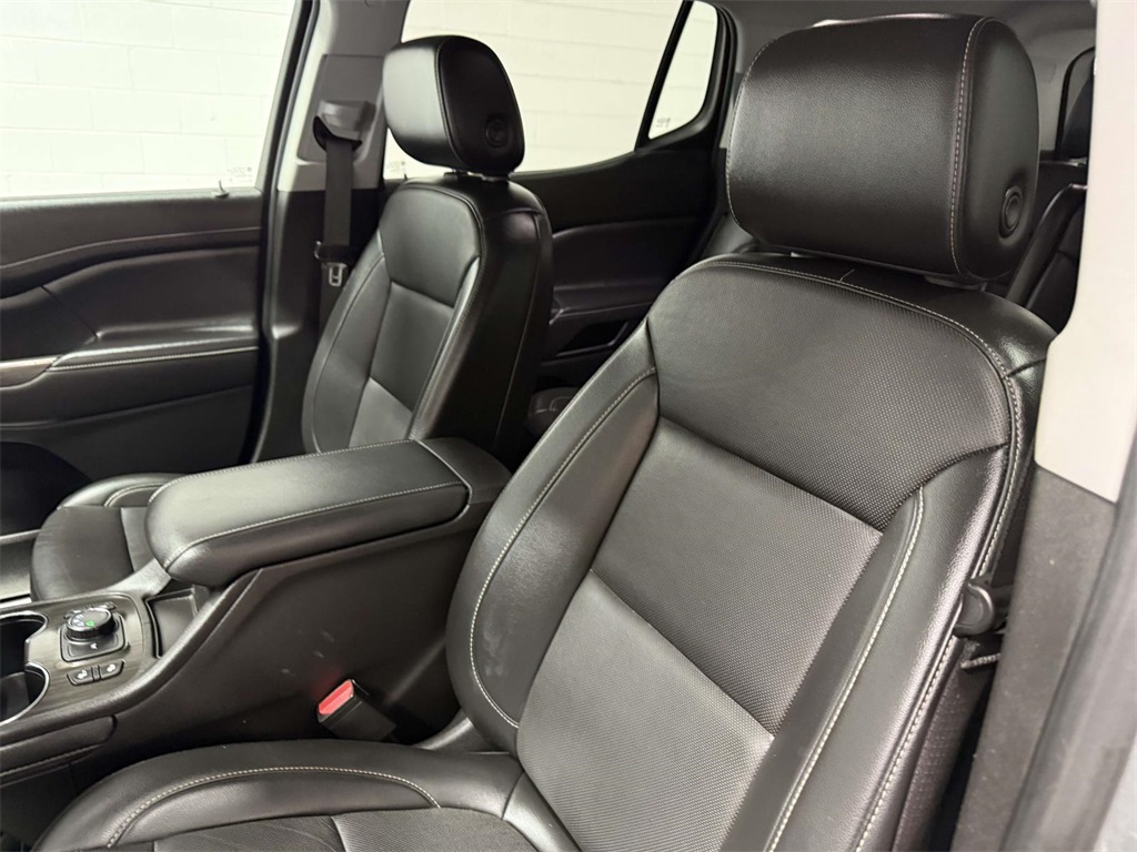 2023 Gmc Acadia SLT photo 13