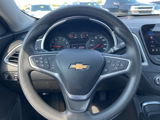 2023 Chevrolet Malibu 1LT photo 13