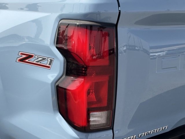 2025 Chevrolet Colorado Z71 photo 8
