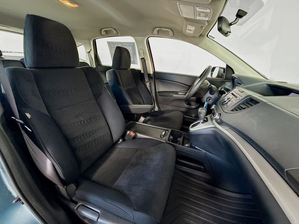 2014 Honda CR-V LX photo 25