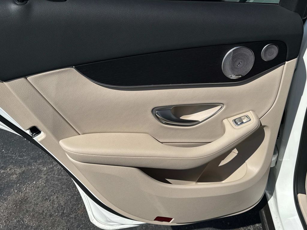2021 Mercedes Benz GLC 300 Coupe photo 7