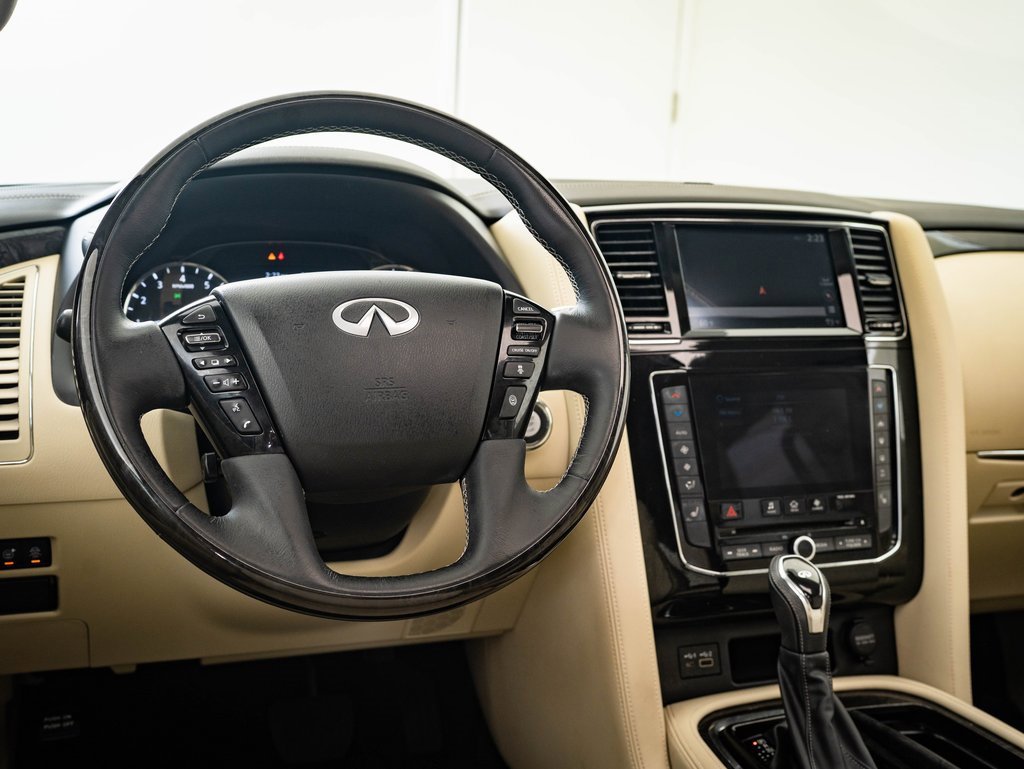 2021 Infiniti QX80 Luxe photo 4