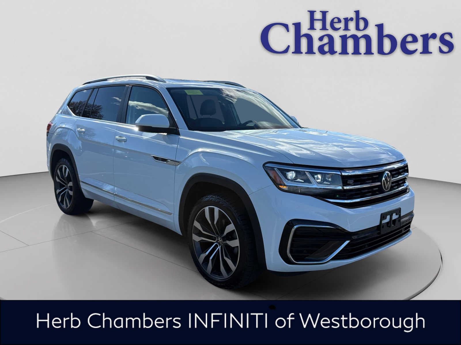 2021 Volkswagen Atlas SEL R-Line's photo