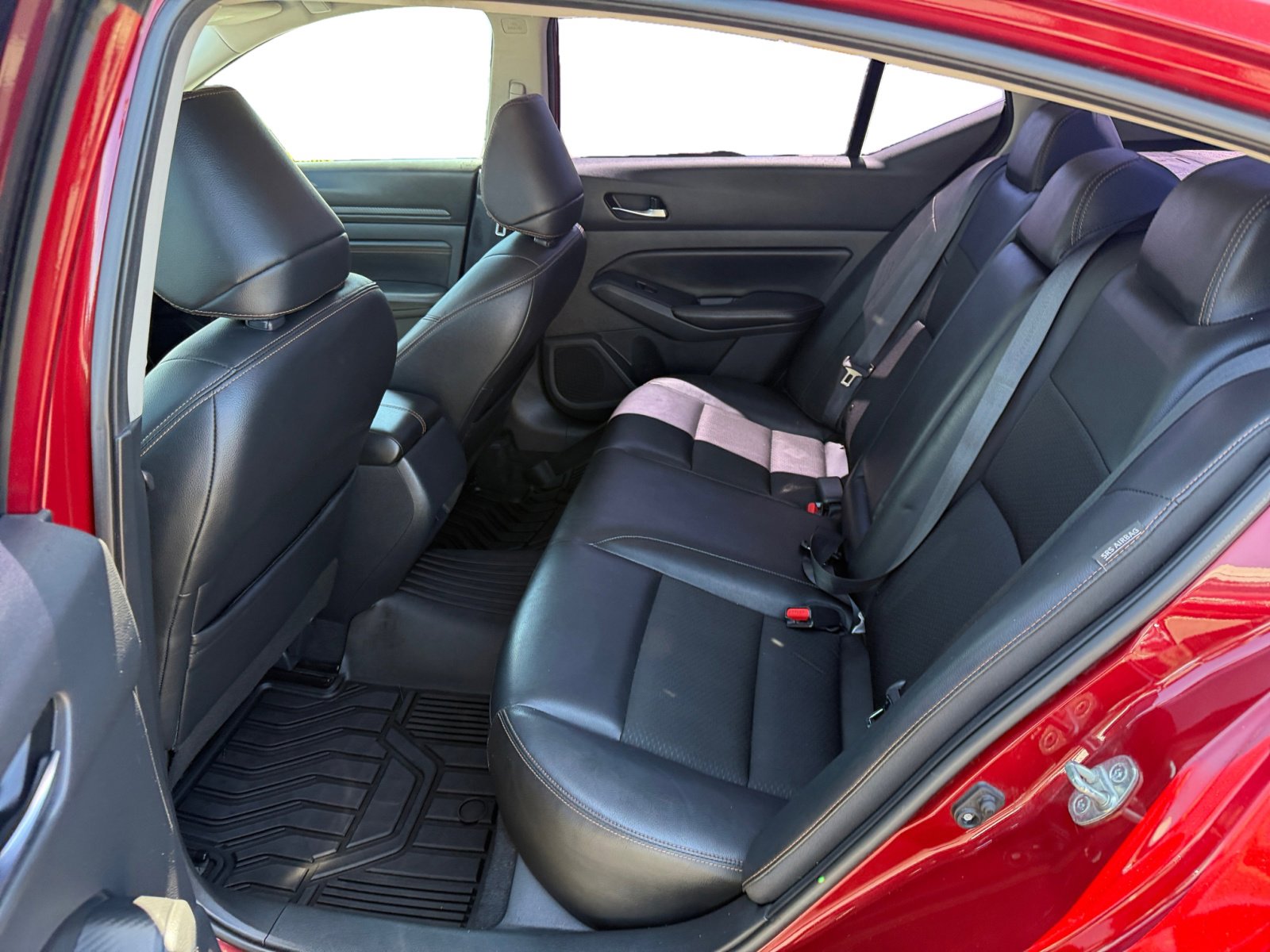 2021 Nissan Altima 2.5 SR photo 16