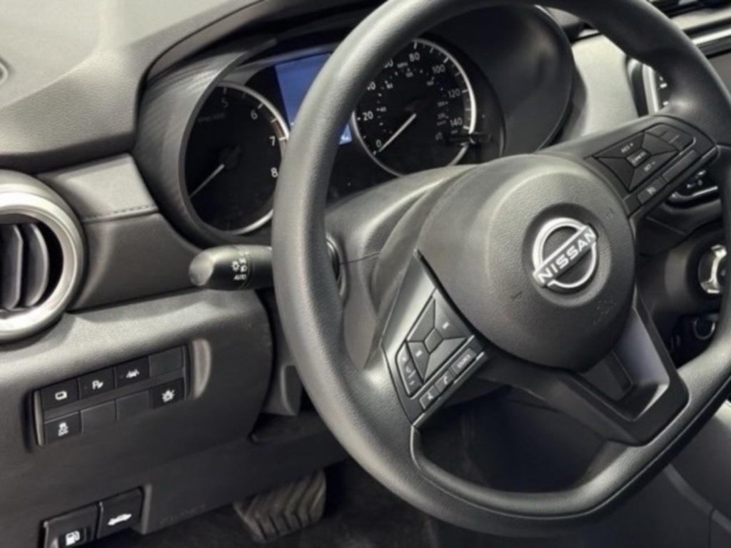 2025 Nissan Versa S photo 15