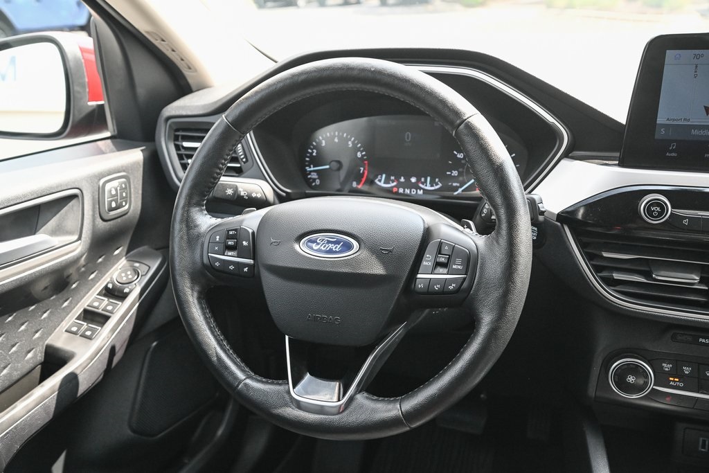 2020 Ford Escape SEL photo 23