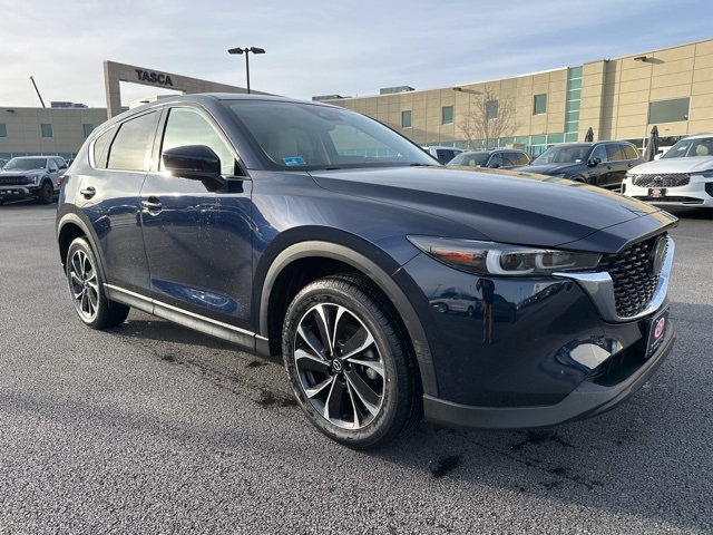 2022 Mazda CX-5 S Premium Plus package's photo