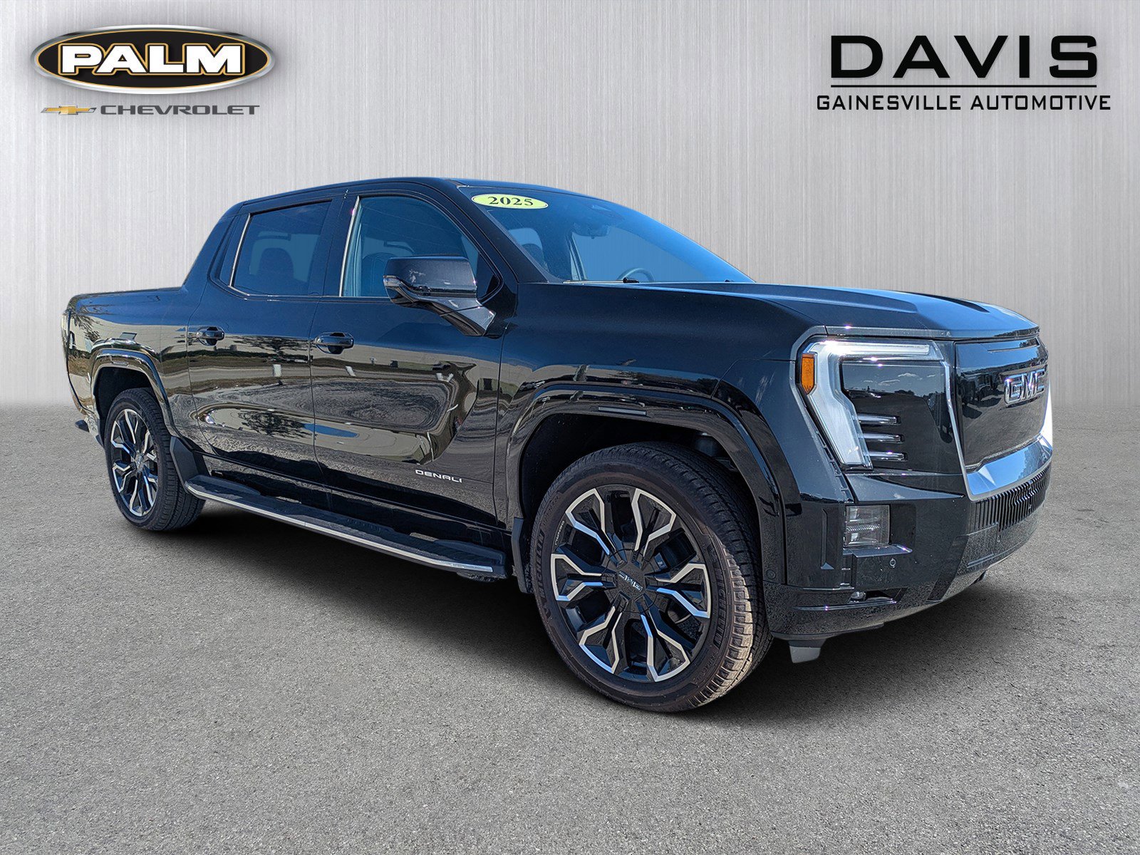 2025 GMC Sierra EV Denali's photo