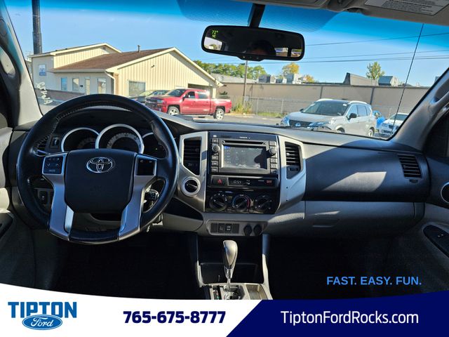2013 Toyota Tacoma Double Cab V6 4x4 photo 2