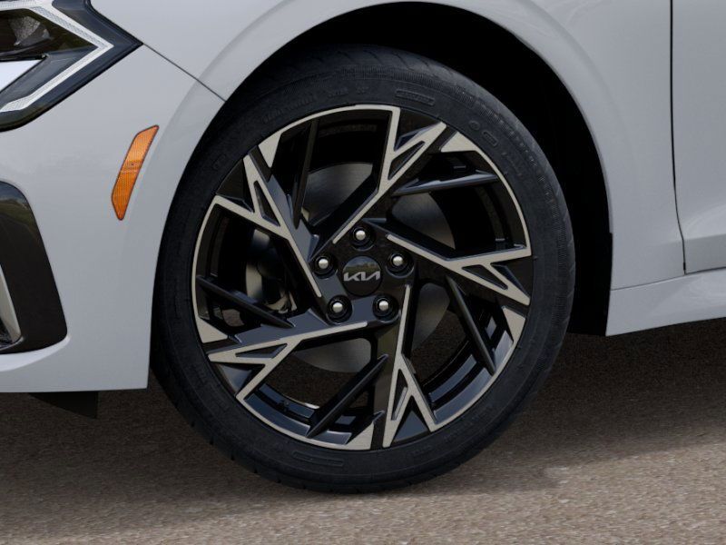 2026 Kia K5 GT-Line photo 8