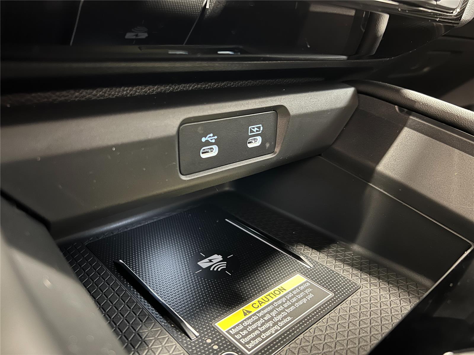 2025 Honda Accord Hybrid Touring photo 21