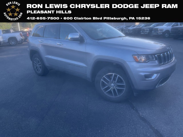 2017 Jeep Grand Cherokee Limited photo 2