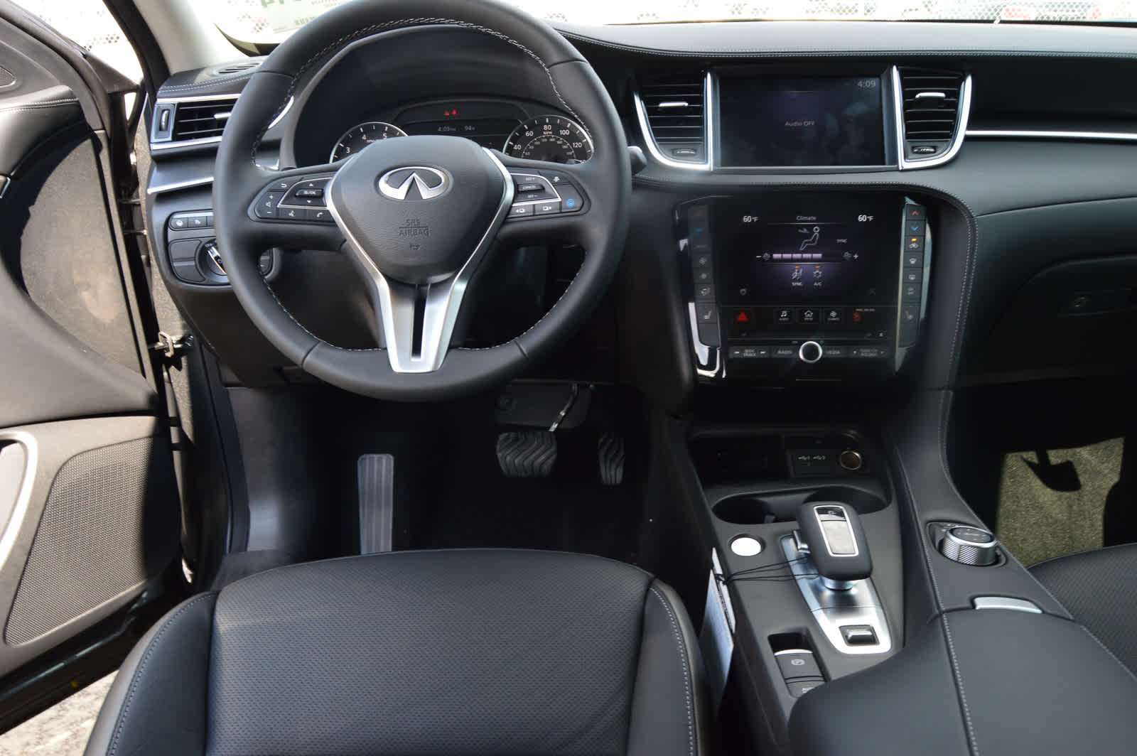 2025 Infiniti QX50 Luxe AWD photo 19