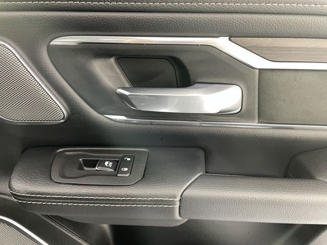 2026 Ram 1500 Laramie photo 10