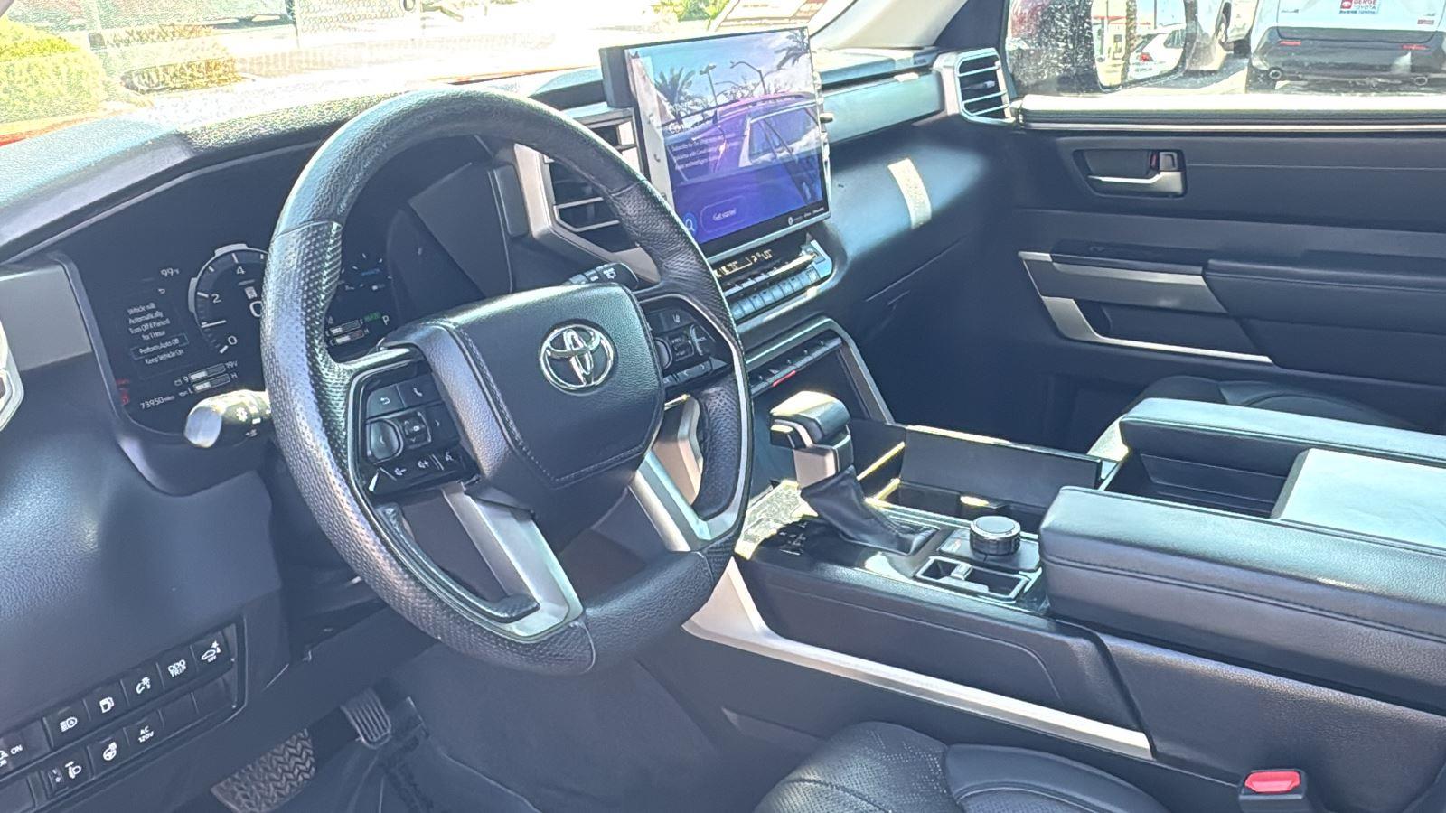 2023 Toyota Sequoia SR5 photo 21