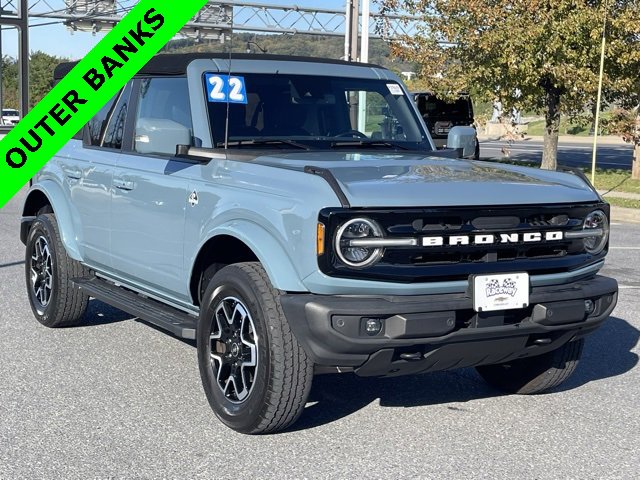 2022 Ford Bronco 4-Door Outer Banks's photo