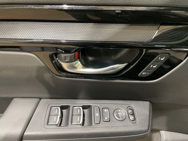 2023 Honda CR-V Hybrid Sport Touring photo 19