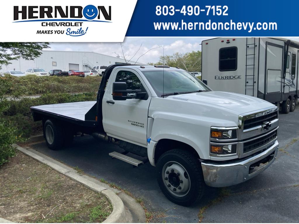 2024 Chevrolet Silverado 4500 Medium Duty Chassis Cab Work Truck's photo