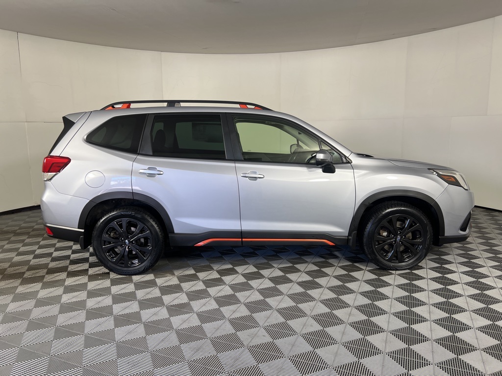 2023 Subaru Forester Sport photo 3