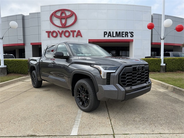 2025 Toyota Tundra Limited's photo